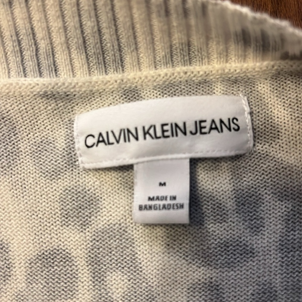 Calvin Klein Jeans Cotton Animal Print Sweater, Sz. M. - Picture 8 of 9